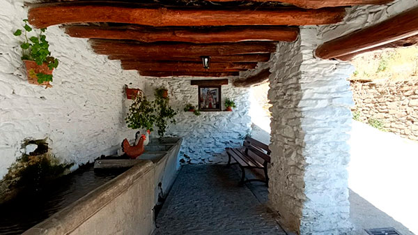 Antiguos lavaderos Barrio Alto - Qué ver en Trevélez