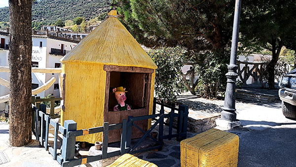 Casita de paja de los 3 cerditos - Qué ver en Trevélez