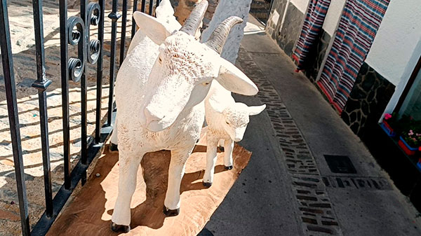 Figura de cabras - Qué ver en Trevélez